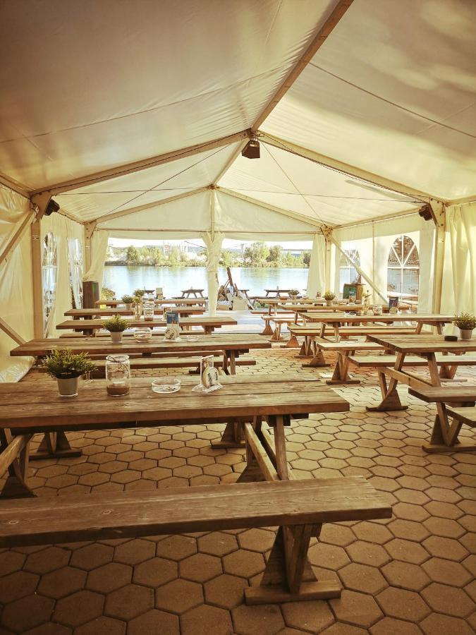 Seehaus Mamming - Hotel - Schlaffässer - Biergarten - Camping Exterior foto